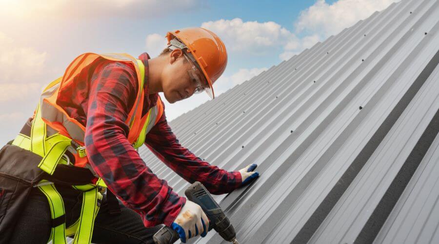 Professional Emergency Roof Repairs services in Lafferty, OH